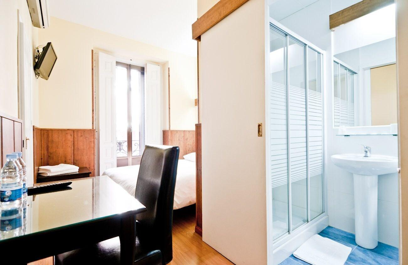 Hostal Asuncion Madrid Exteriér fotografie