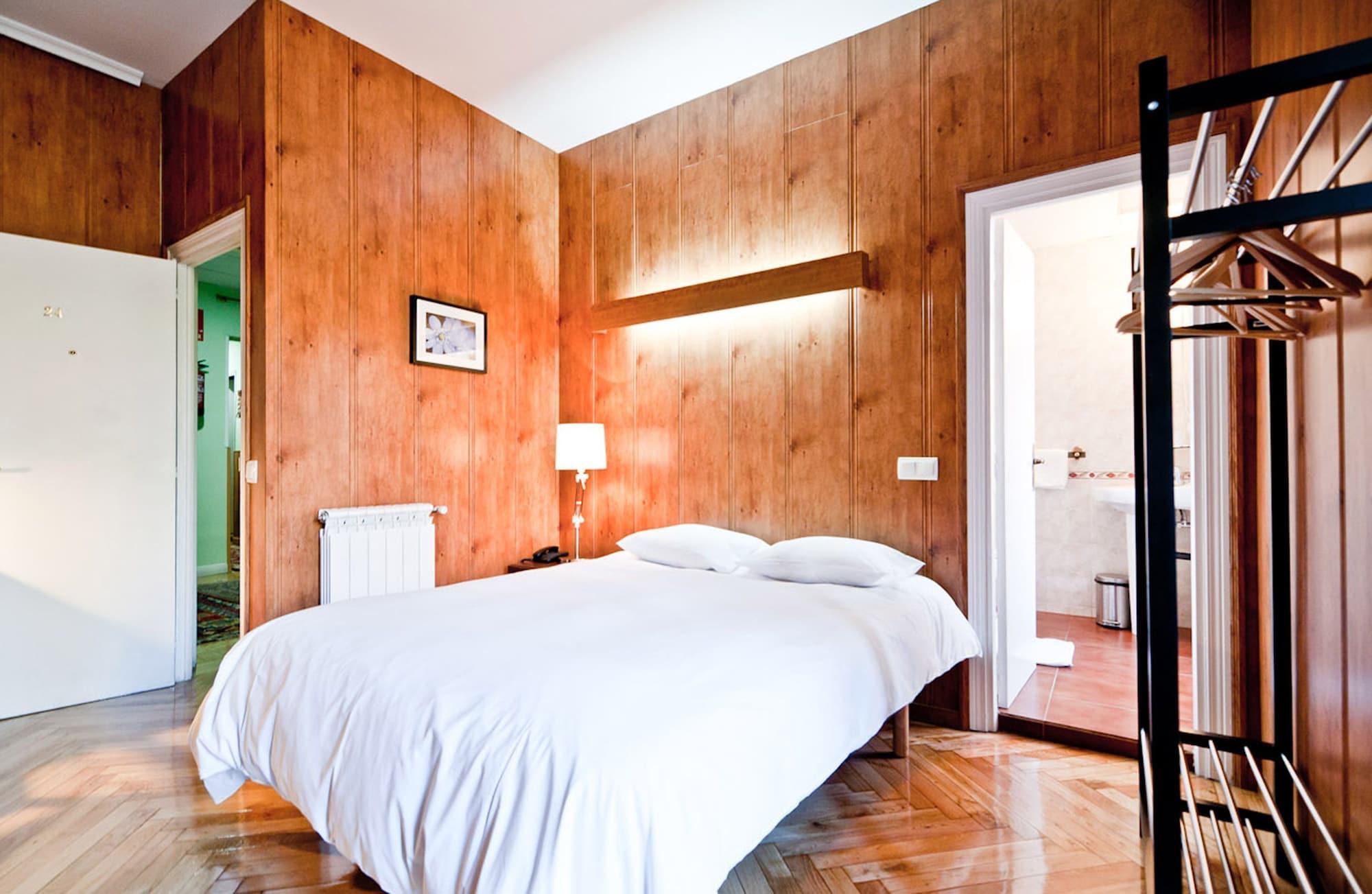 Hostal Asuncion Madrid Exteriér fotografie