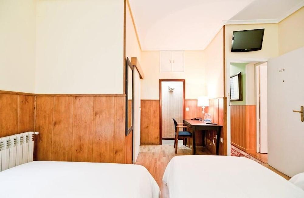 Hostal Asuncion Madrid Exteriér fotografie