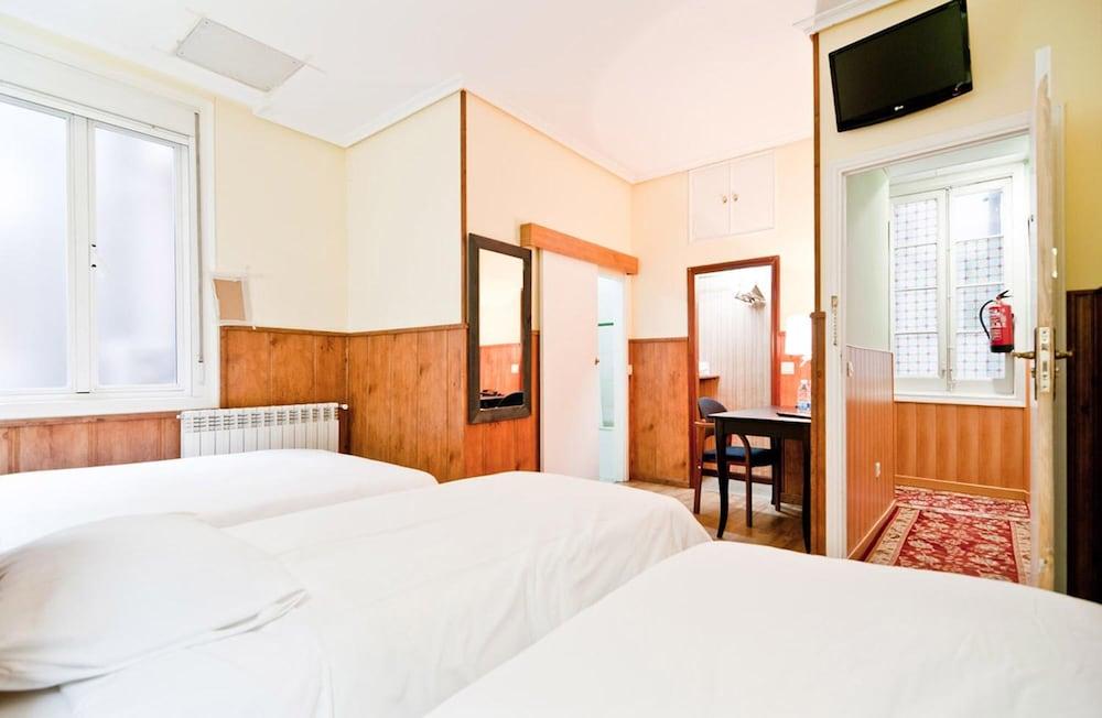 Hostal Asuncion Madrid Exteriér fotografie