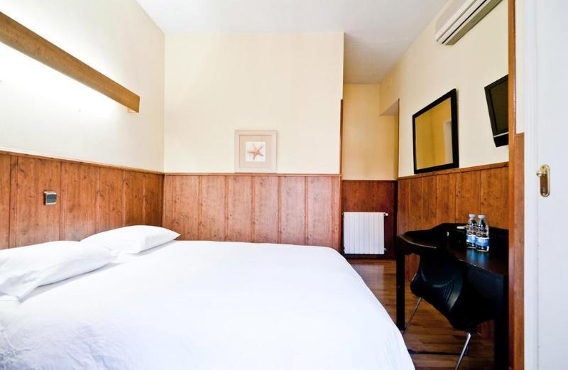 Hostal Asuncion Madrid Exteriér fotografie