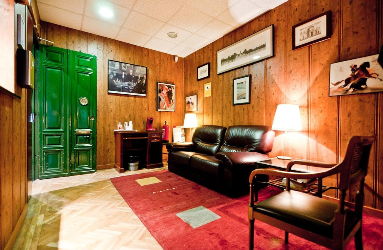 Hostal Asuncion Madrid Exteriér fotografie